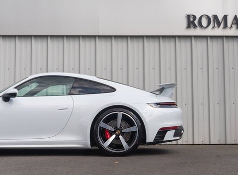 Porsche 911 (992) Carrera 4S 28