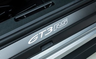Porsche 911 GT3 RS (992) 33