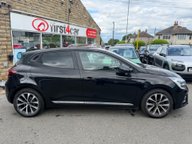 Renault Clio ICONIC TCE BOSE 8
