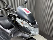 Honda PCX 2011 38K RUNNING PROJECT SCOOTER SPARES OR REPAIR 125CC 11
