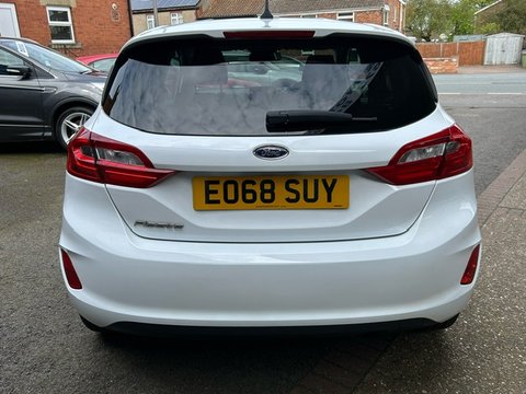 Ford Fiesta TITANIUM 4