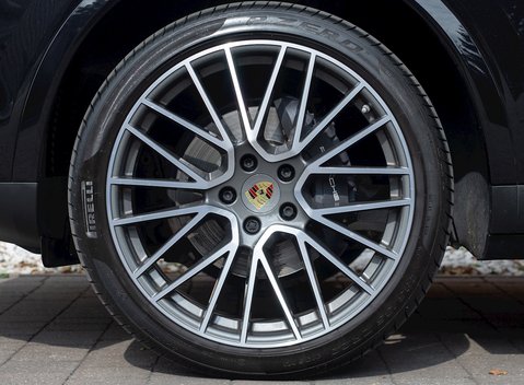 Porsche Cayenne Coupé 10