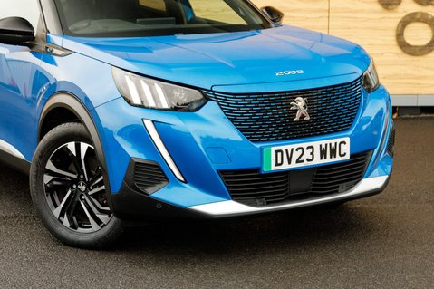 Peugeot 2008 GT 11