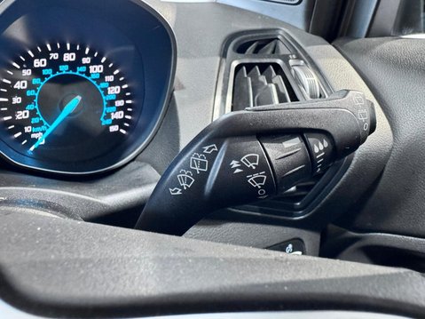 Ford Kuga 2.0 TDCi Zetec Powershift AWD Euro 6 (s/s) 5dr 26