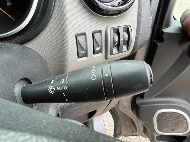 Renault Trafic LWB L2H1 Low Roof Sport 296 Air Con Nav Sensors EU 43
