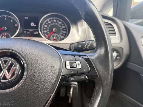 Volkswagen Golf 1.0 Golf SE TSi BlueMotion Technology 5dr 25