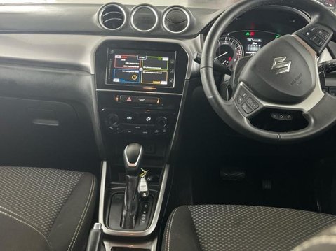 Suzuki Vitara SZ-T 4