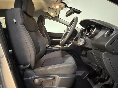 Peugeot 3008 HDI ACTIVE 16