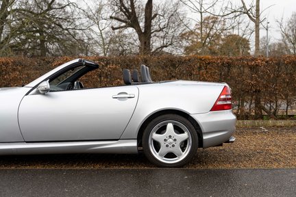 Mercedes-Benz SLK 320 21