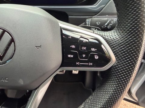 Volkswagen Tiguan R-LINE TDI DSG 29