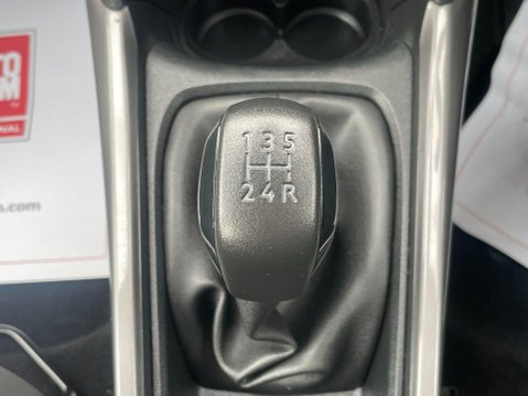 Peugeot 2008 1.2 PureTech Active Euro 6 5dr 28