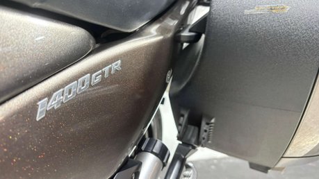 Kawasaki GTR 1400 2011 ONLY 12K FULL LUGGAGE VERY CLEAN 1400CC TOURER BIKE 24