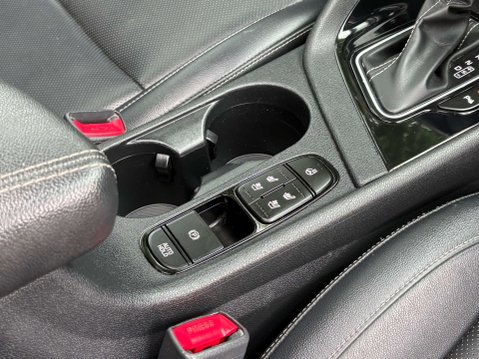Kia Niro 1.6 Niro 4 HEV Semi-Auto 5dr 26
