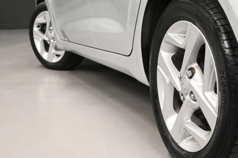 Hyundai i10 1.0 i10 SE Connect MPI Auto 5dr 23