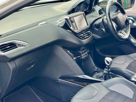 Peugeot 2008 1.6 2008 Allure Blue HDi S/S 5dr 48