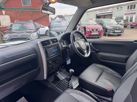 Suzuki Jimny ADVENTURE 11