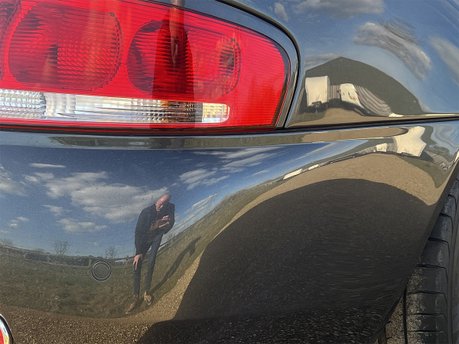 Aston Martin Vanquish S V12 26