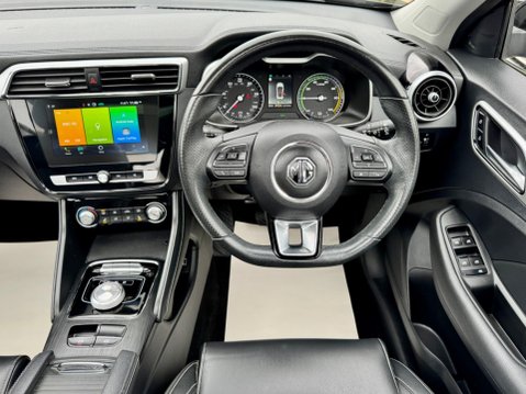 MG ZS 44.5kWh Exclusive Auto 5dr 2