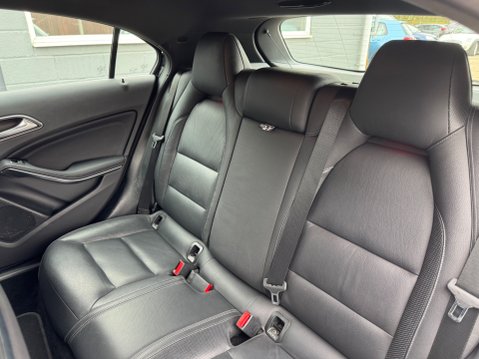 Mercedes-Benz A Class A 200 D AMG LINE PREMIUM 36