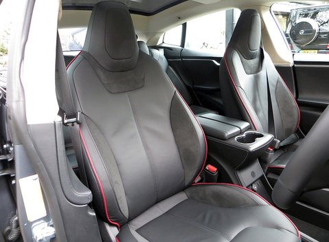 Tesla Model S P85 10