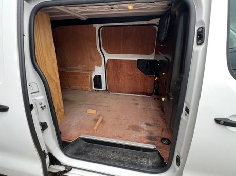Toyota Proace L1 ICON 10