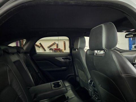 Jaguar F-Pace 3.0 D300 V6 S Auto AWD Euro 6 (s/s) 5dr 16