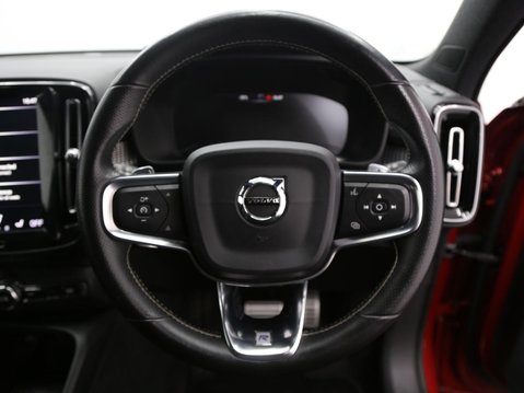 Volvo XC40 2.0 D4 First Edition Auto AWD Euro 6 (s/s) 5dr 10