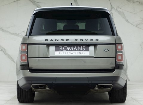 Land Rover Range Rover D300 Westminster Black Edition 5