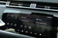 Land Rover Range Rover Velar R-DYNAMIC SE 28