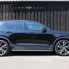 Volvo XC40 B4 R-Design Pro AWD MHEV - Pan Roof, Leather, Apple CarPlay 1