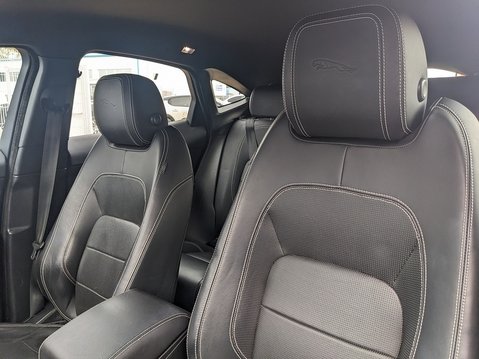 Jaguar E-Pace R-DYNAMIC HSE 15
