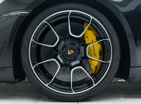 Porsche 911 Turbo S (992) 23