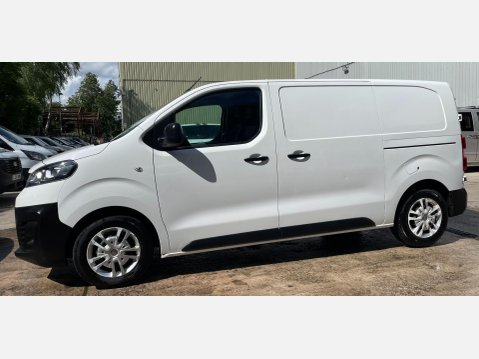 Vauxhall Vivaro 1.5 Turbo D 2700 Dynamic Panel Van 6dr Diesel Manual L1 H1 Euro 6 (s/s) (10 18