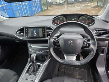Peugeot 308 1.2 PureTech Allure Hatchback 5dr Petrol EAT Euro 6 (s/s) (130 ps) 52
