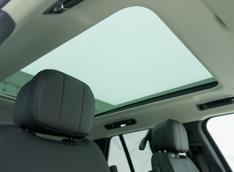 Land Rover Range Rover P440e SE 13