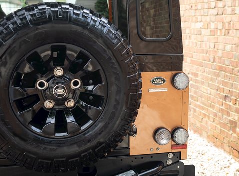 Land Rover Defender 90 Autobiography Edition 23