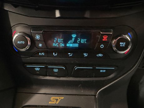 Ford Focus 2.0T EcoBoost ST-3 Euro 5 (s/s) 5dr 17