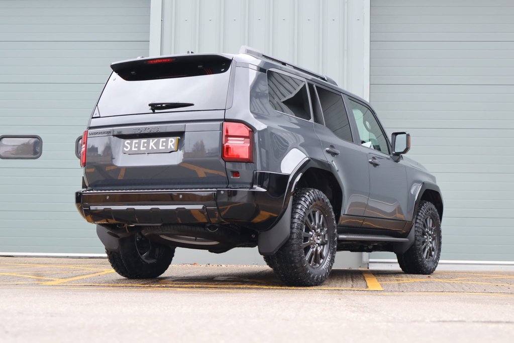 Toyota Land Cruiser  COMMERCIAL styled by seeker with rear seats world tour edition  12