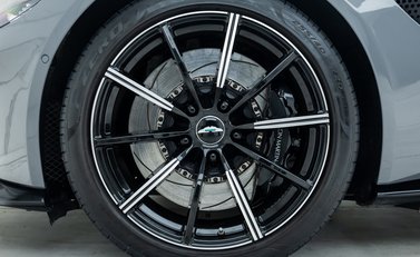 Aston Martin Vantage 21