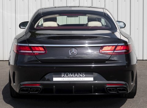 Mercedes-Benz S Class S63 Coupe 5