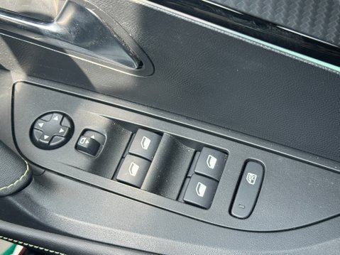 Peugeot 2008 50kWh GT SUV 5dr Electric Auto (7kW Charger) (136 ps) 19