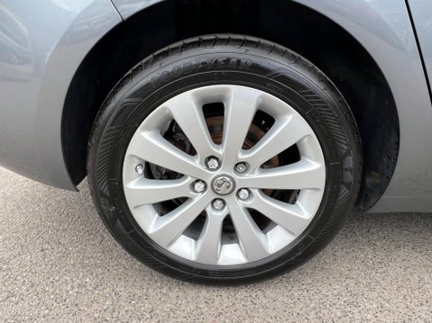 Vauxhall Zafira 1.4i Turbo Design Euro 6 5dr 16