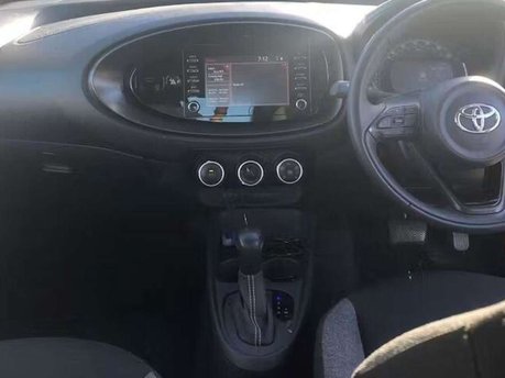 Toyota Aygo X 1.0 VVT-i Pure Hatchback 5dr Petrol x-shift Euro 6 (s/s) (72 ps) 5