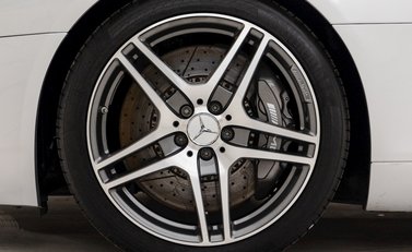 Mercedes-Benz SLS AMG 10