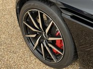 Aston Martin DB11 V8 34