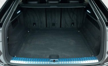 Audi RS Q8 Vorsprung 33