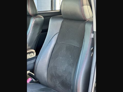 Toyota Vellfire Golden Eyes II Edition 26