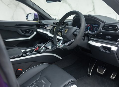 Lamborghini Urus SE 14