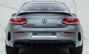Mercedes-Benz C63 AMG S PREMIUM PLUS 8