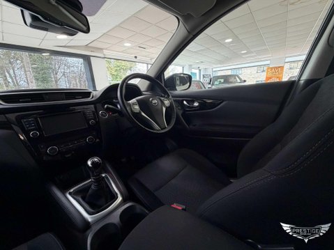 Nissan Qashqai 1.2 DIG-T N-Connecta 2WD Euro 6 (s/s) 5dr 53